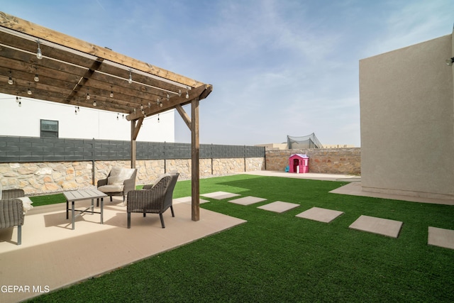 view of yard with a pergola, a fenced backyard, a patio area, and an outdoor hangout area