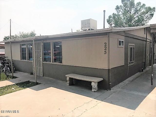 225 N Seville Dr, El Paso, TX 79905 - photo 1