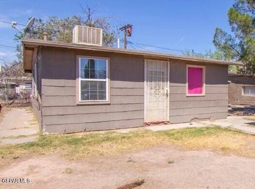 225 N Seville Dr, El Paso, TX 79905 - photo 15