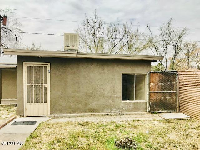 225 N Seville Dr, El Paso, TX 79905 - photo 25