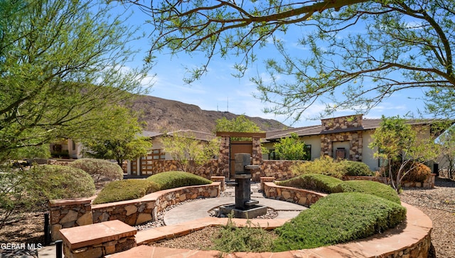 view of property's community featuring a mountain view