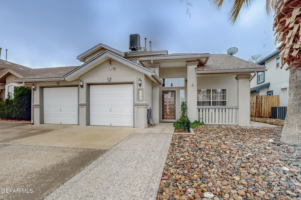 4404 Loma Diamante Dr, El Paso, TX 79934 - photo 1