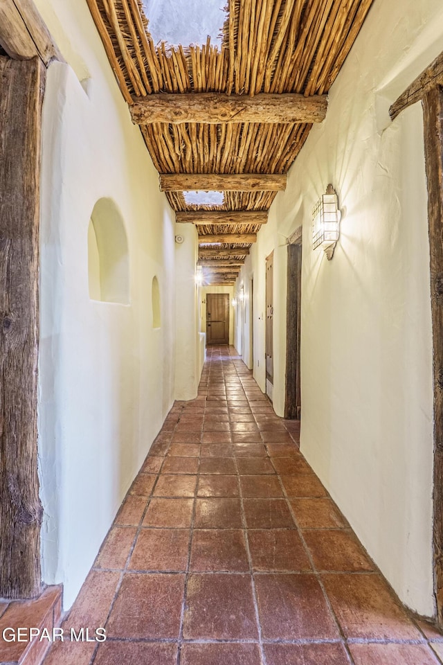 32 Cielo Dorado Dr, Anthony, NM 88021 - hallway featuring beamed ceiling