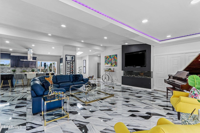 701 La Cruz Dr, El Paso, TX 79902 - living area featuring recessed lighting