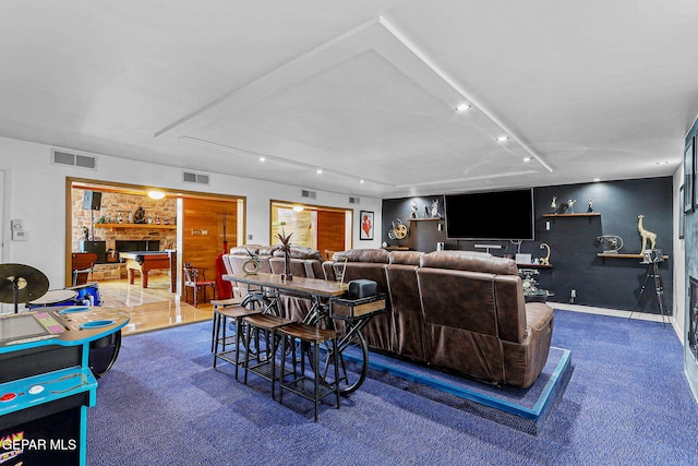 701 La Cruz Dr, El Paso, TX 79902 - interior space featuring visible vents, baseboards, and recessed lighting