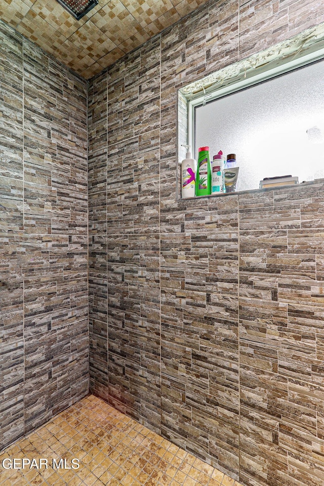 701 La Cruz Dr, El Paso, TX 79902 - view of unfurnished room