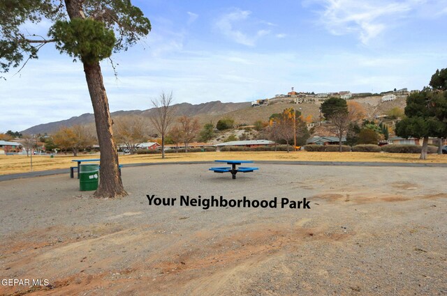 701 La Cruz Dr, El Paso, TX 79902 - view of mountain feature