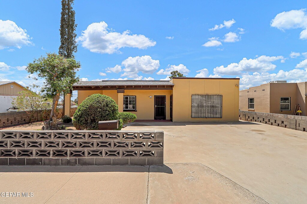 7618 Monterrey Dr, El Paso, TX 79915 - photo 1