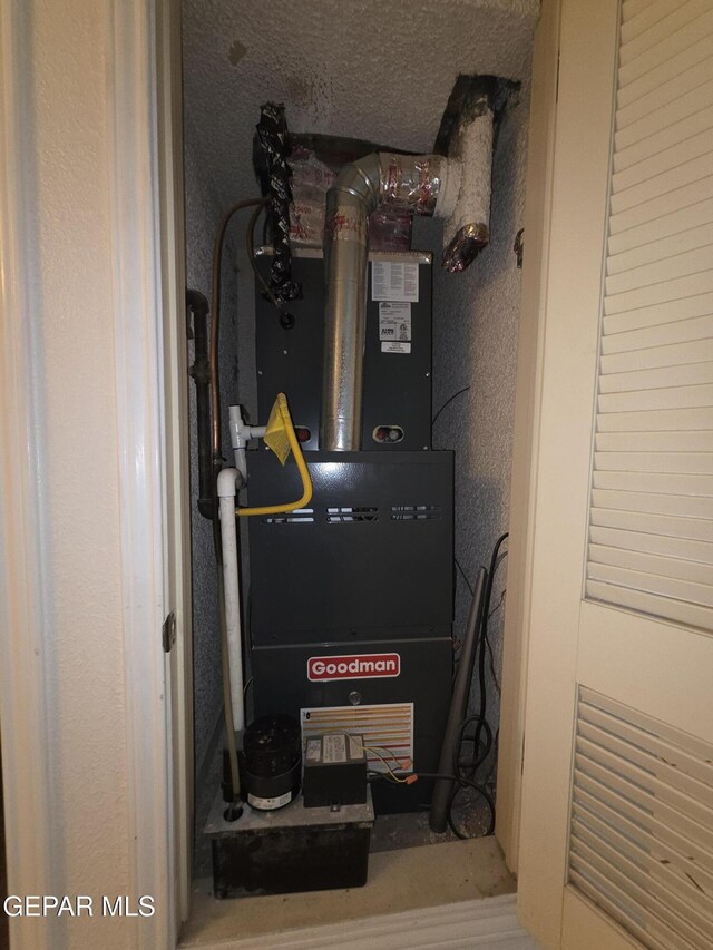 425 Irondale Dr Unit E, El Paso, TX 79912 - utilities featuring heating unit