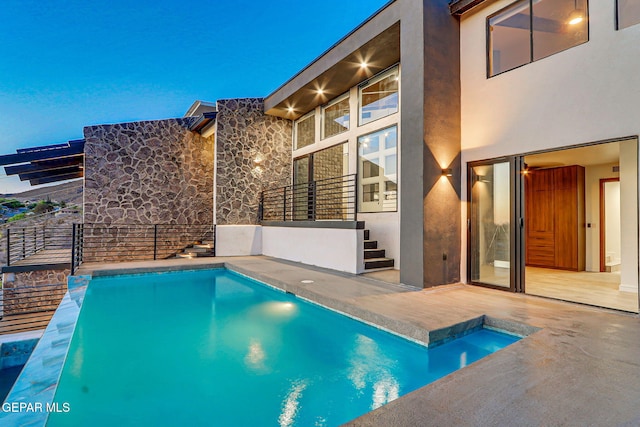 4108 Metetuye Ln, El Paso, TX 79902 - view of swimming pool featuring a fenced in pool and a patio