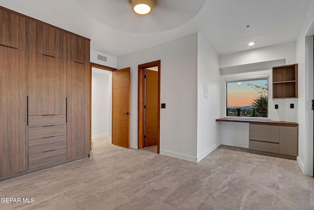 4108 Metetuye Ln, El Paso, TX 79902 - corridor with baseboards and visible vents
