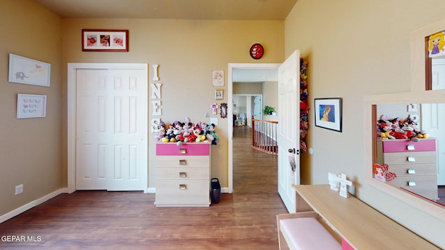 7350 La Casa Way, Canutillo, TX 79835 - bedroom featuring baseboards and wood finished floors