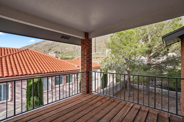5628 Buckley Dr, El Paso, TX 79912 - wooden terrace featuring visible vents