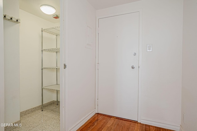 1800 N Stanton Unit 502, El Paso, TX 79902 - interior space featuring baseboards