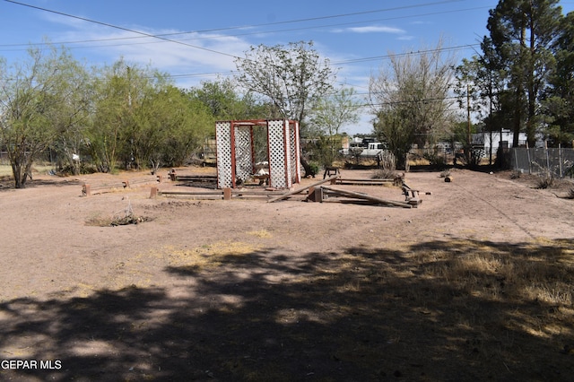 632 Mauer Rd, El Paso, TX 79915 - view of yard