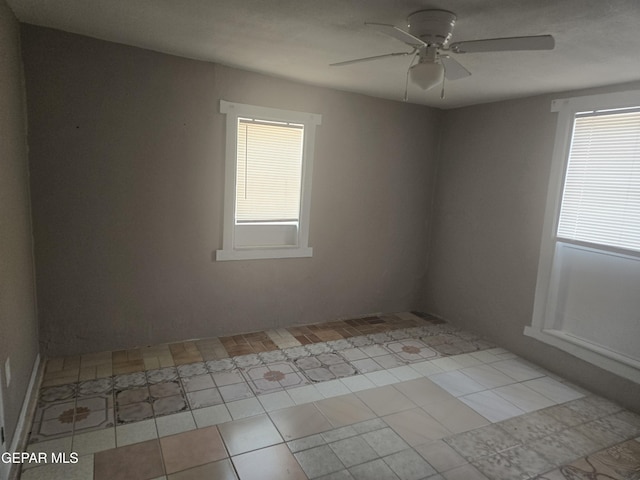 632 Mauer Rd, El Paso, TX 79915 - unfurnished room with healthy amount of natural light and a ceiling fan