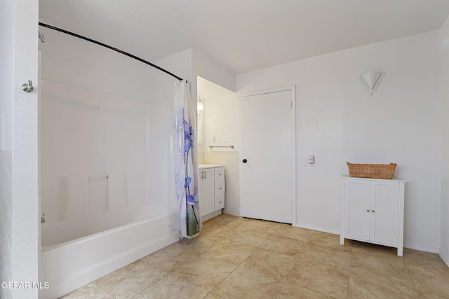 9668 Kathy Ave, El Paso, TX 79927 - full bath featuring shower / bath combination with curtain and vanity