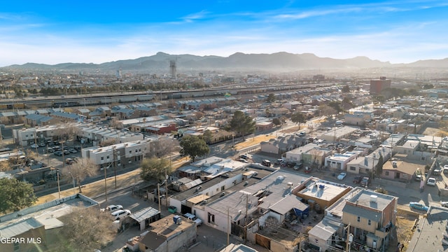 bird's eye view with a mountain view