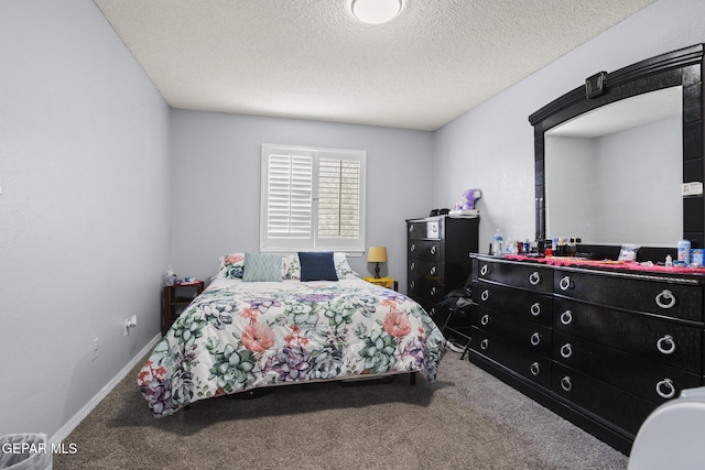 1808 Loanda Ln, El Paso, TX 79928 - carpeted bedroom featuring a textured ceiling