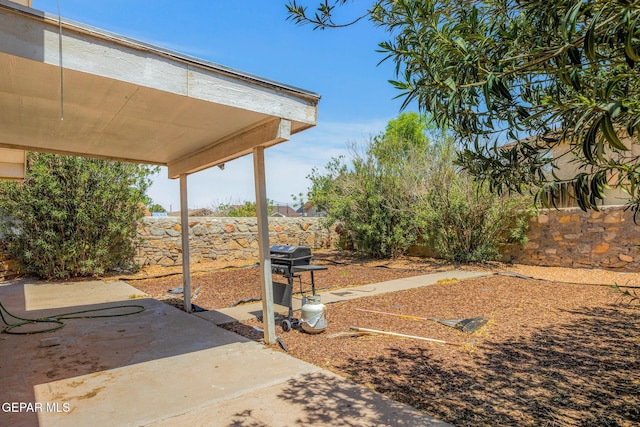1808 Loanda Ln, El Paso, TX 79928 - view of yard featuring a patio area and a fenced backyard