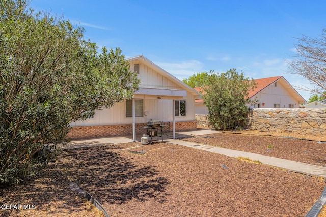 1808 Loanda Ln, El Paso, TX 79928 - back of property featuring a patio area