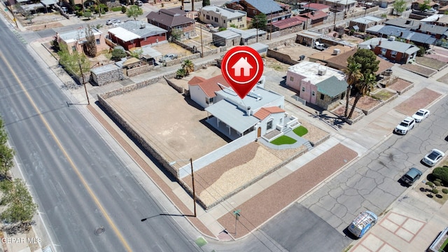 birds eye view of property featuring a residential view