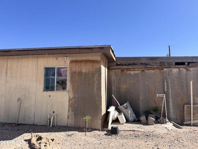 15551 Lowell Rd, Clint, TX 79836 - view of side of property