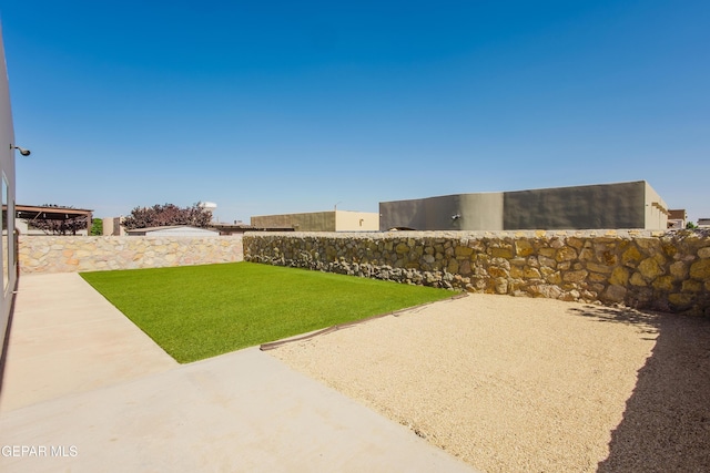 13145 Hazy, El Paso, TX 79938 - view of yard featuring a patio area