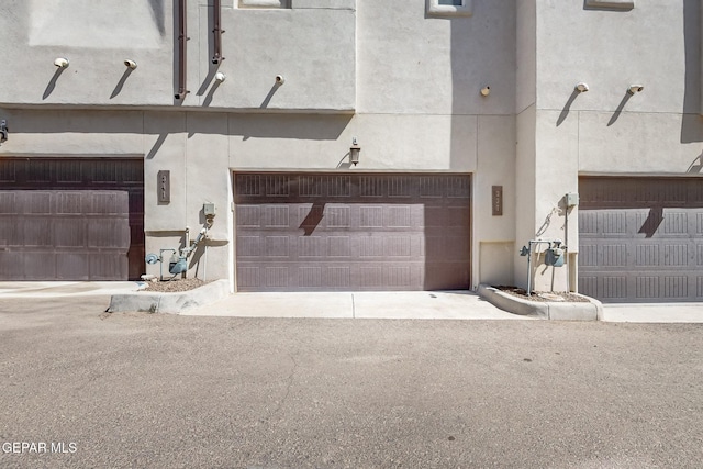 337 Vin Almoradi Ct, El Paso, TX 79912 - view of garage