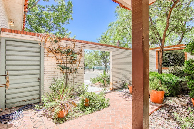 6041 Torrey Pines Dr, El Paso, TX 79912 - view of patio / terrace