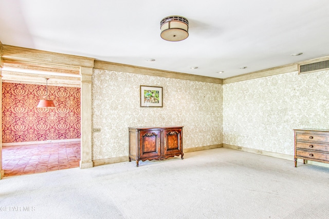 6041 Torrey Pines Dr, El Paso, TX 79912 - interior space featuring carpet, visible vents, wallpapered walls, and baseboards