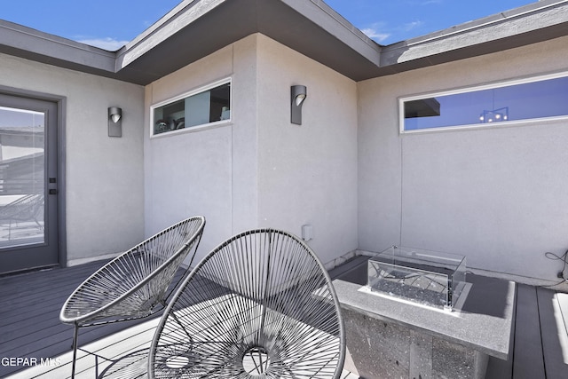 view of patio featuring a fire pit