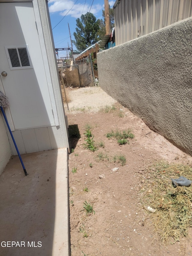 11531 Ernest Rd, Socorro, TX 79927 - view of yard with fence
