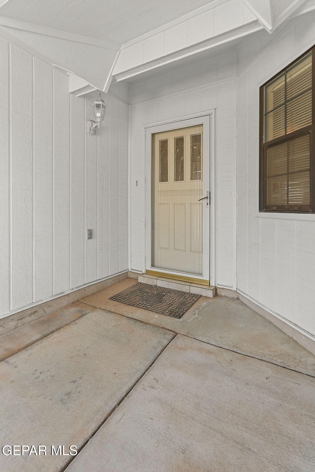 view of exterior entry
