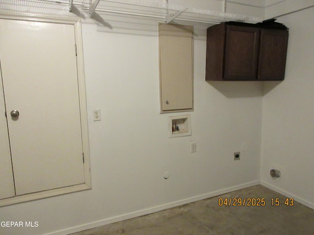 11233 Red Barrel Pl, El Paso, TX 79934 - laundry area with baseboards, hookup for an electric dryer, cabinet space, and hookup for a washing machine