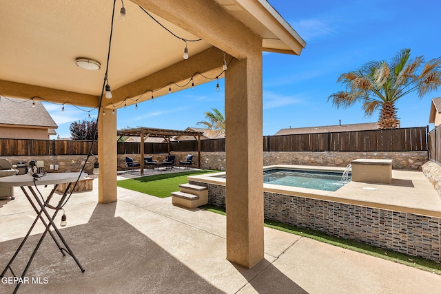 view of patio featuring a pergola, a jacuzzi, and a fenced backyard