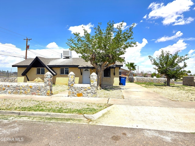 5001 Winthrop Dr, El Paso, TX 79924 - photo 2