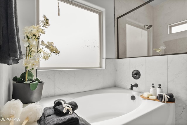 837 Durham Way, Horizon City, TX 79928 - full bathroom with a tub