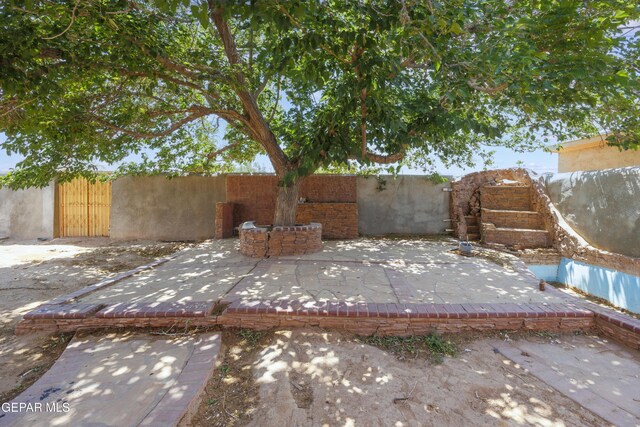 9232 Morelia Rd, El Paso, TX 79907 - view of patio / terrace featuring fence
