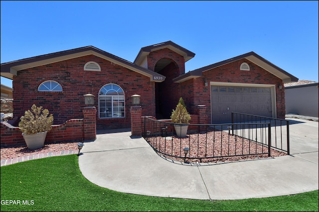 6920 Crown Ridge Dr, El Paso, TX 79912 - photo 2