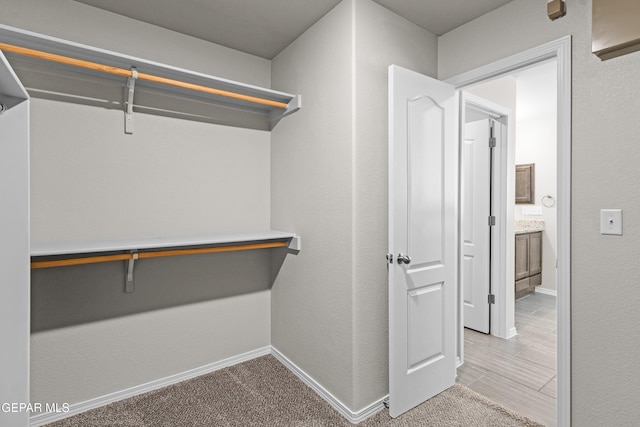 view of spacious closet
