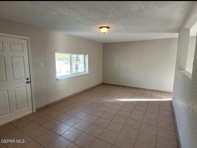 1133 Prescott Dr, El Paso, TX 79915 - photo 3