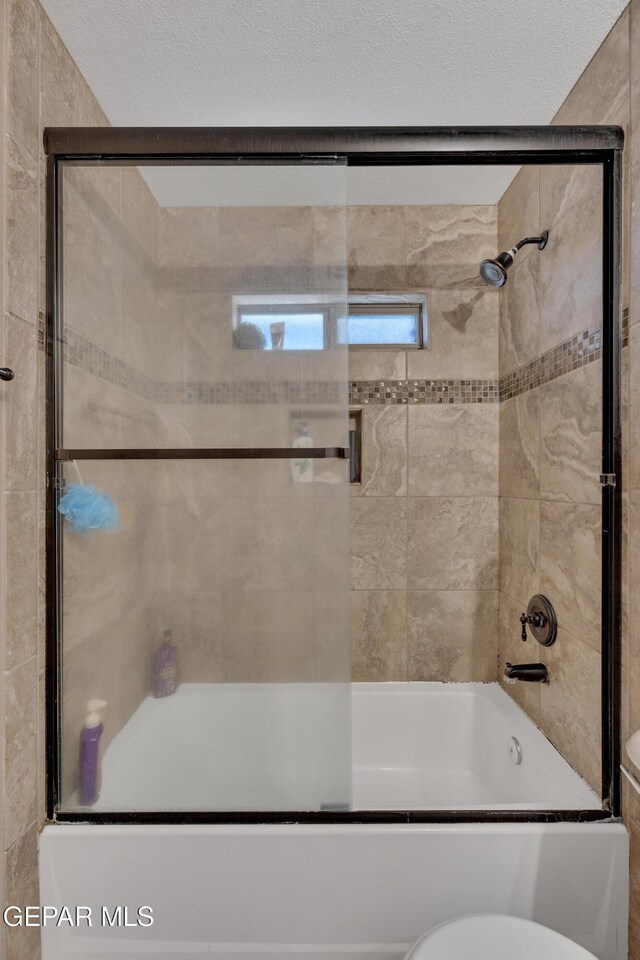 full bathroom featuring enclosed tub / shower combo