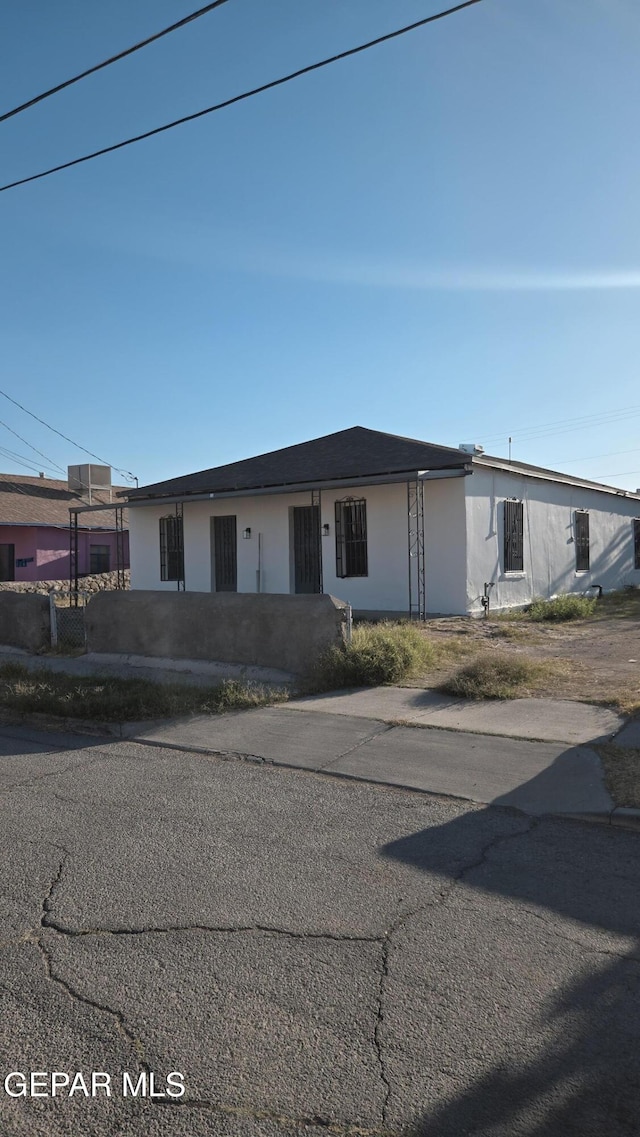 209 Hardesty Pl Unit 1 & 2, El Paso, TX 79905 - view of front of property with stucco siding