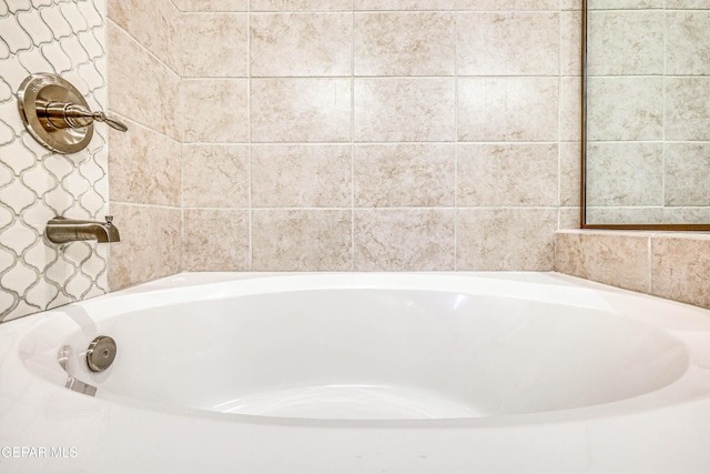 14940 Tierra Escape Ave, El Paso, TX 79938 - full bathroom featuring a tub to relax in