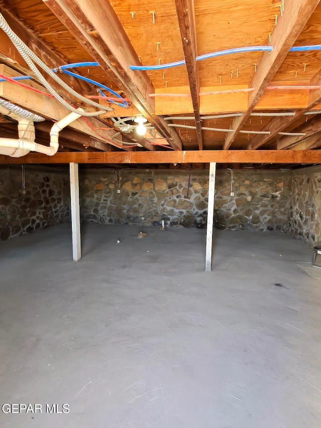 6130 Trowbridge Dr, El Paso, TX 79905 - photo 17