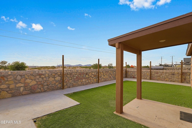 1021 Aerodyne Pl, El Paso, TX 79928 - view of yard featuring a patio area