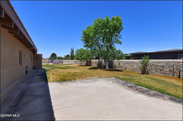 5401 Tierra Vista Dr, El Paso, TX 79932 - view of patio / terrace