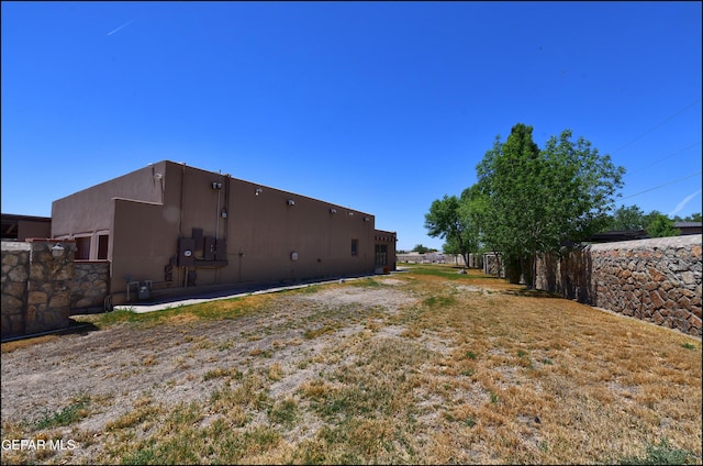 5401 Tierra Vista Dr, El Paso, TX 79932 - view of yard