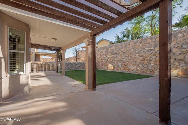 527 Longleaf Pl, El Paso, TX 79928 - view of patio with a pergola and a fenced backyard